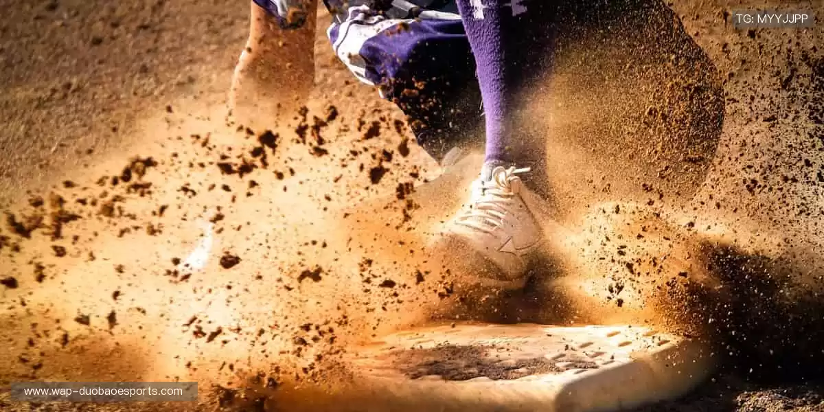 📱 边看边聊，弹幕刷屏，互动赢好礼！